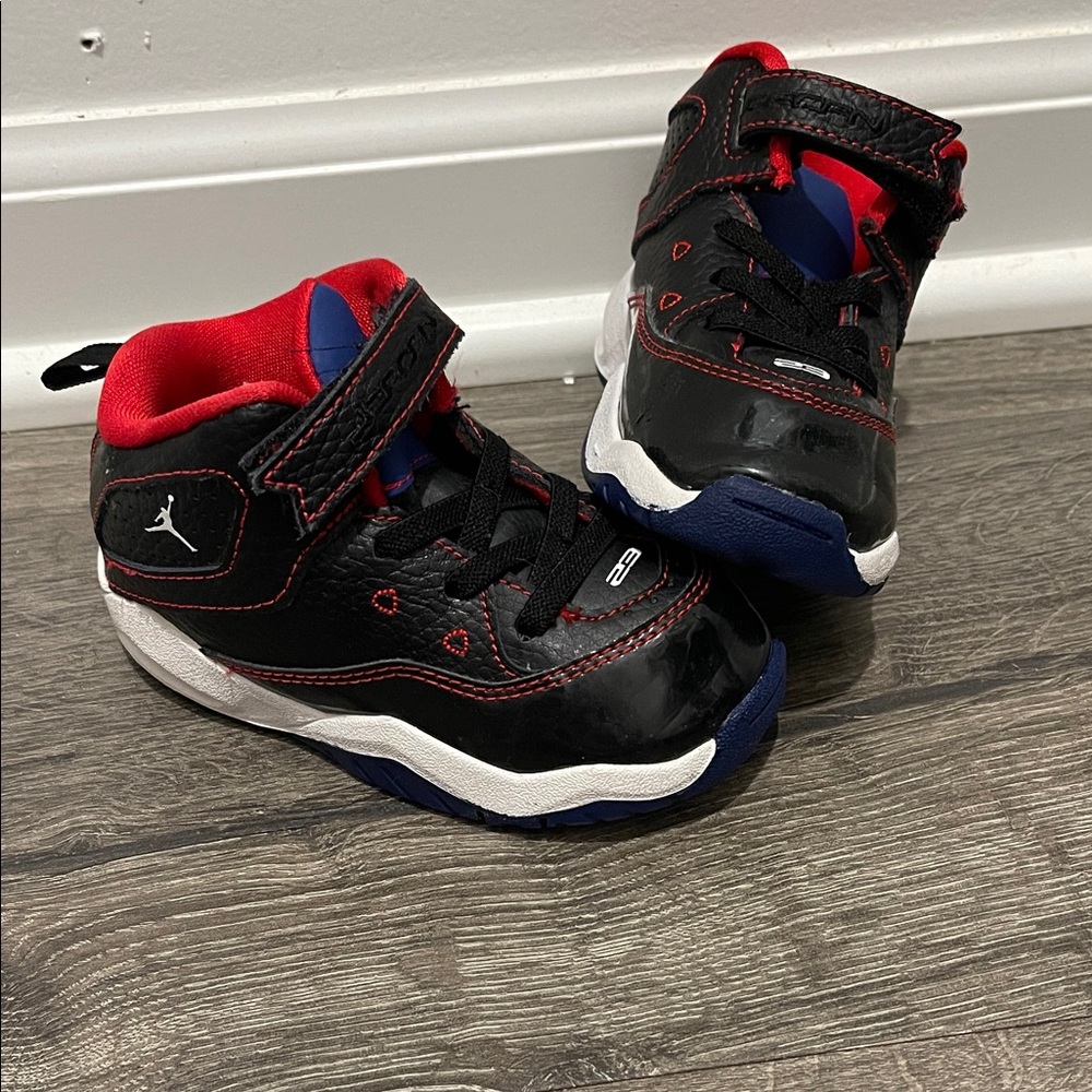 Jordan Kids Black and Red Sneakers